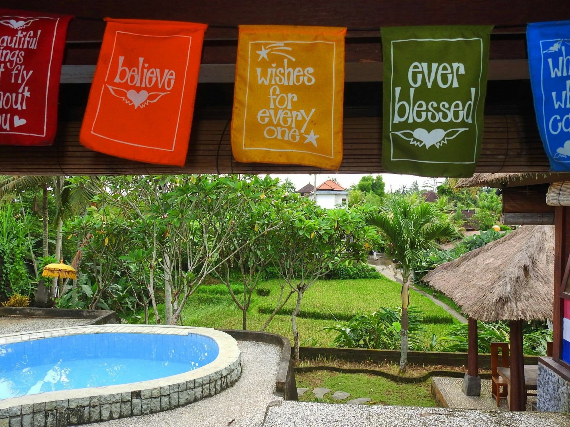 Mandala Hostel Ubud Экстерьер фото