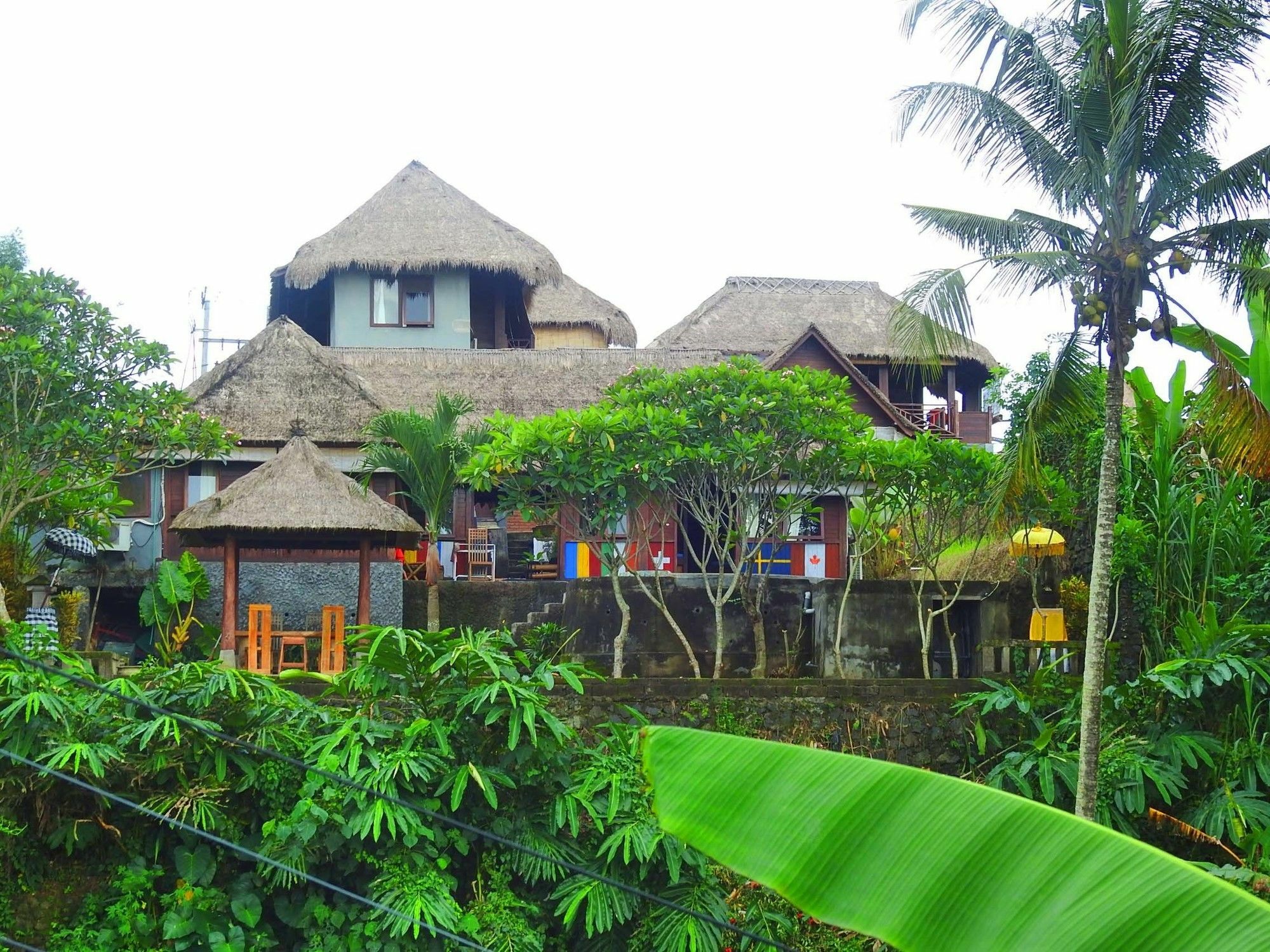 Mandala Hostel Ubud Экстерьер фото